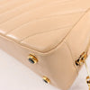 Chanel Chevron Leather Shoulder bag in Beige 1881694 Secondhand
