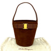 Ferragamo vara bucket suede Secondhand