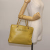 Secondhand Chanel Vintage Logo Chain Tote Caviar