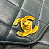 Chanel shoulder