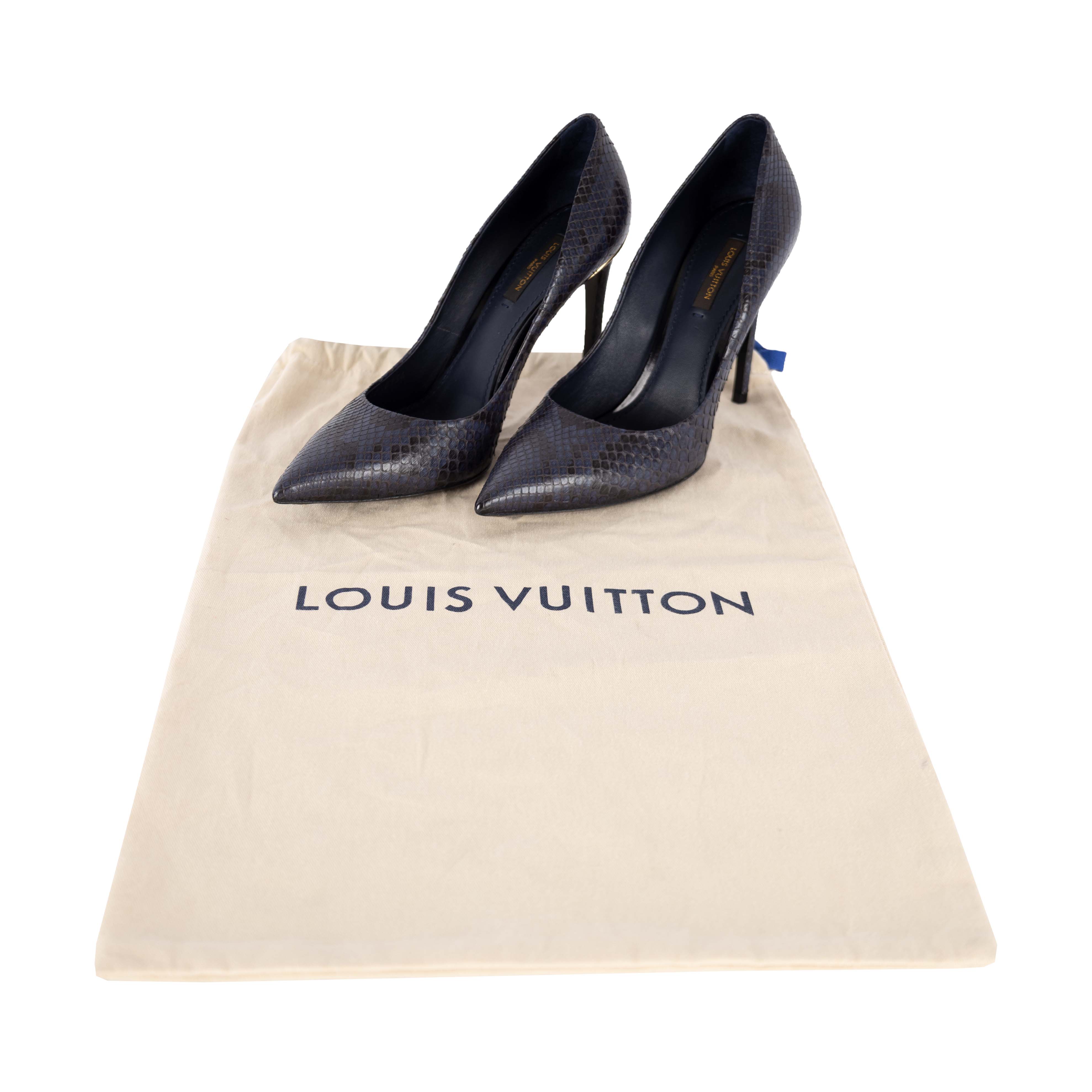 Louis Vuitton Cherie Pump BLACK. Size 37.5