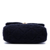 Chanel Maxi Tweed 19 Flap Secondhand