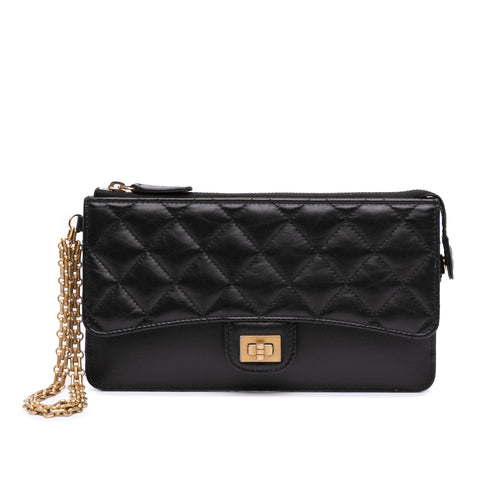 ABAM　CHANEL　ダストバッグ　157 Chanel Quilted Aged Calfskin Reissue Pouch With Chain