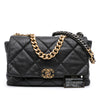 Chanel Maxi Lambskin 19 Flap Secondhand