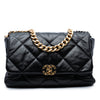Chanel Maxi Lambskin 19 Flap Secondhand