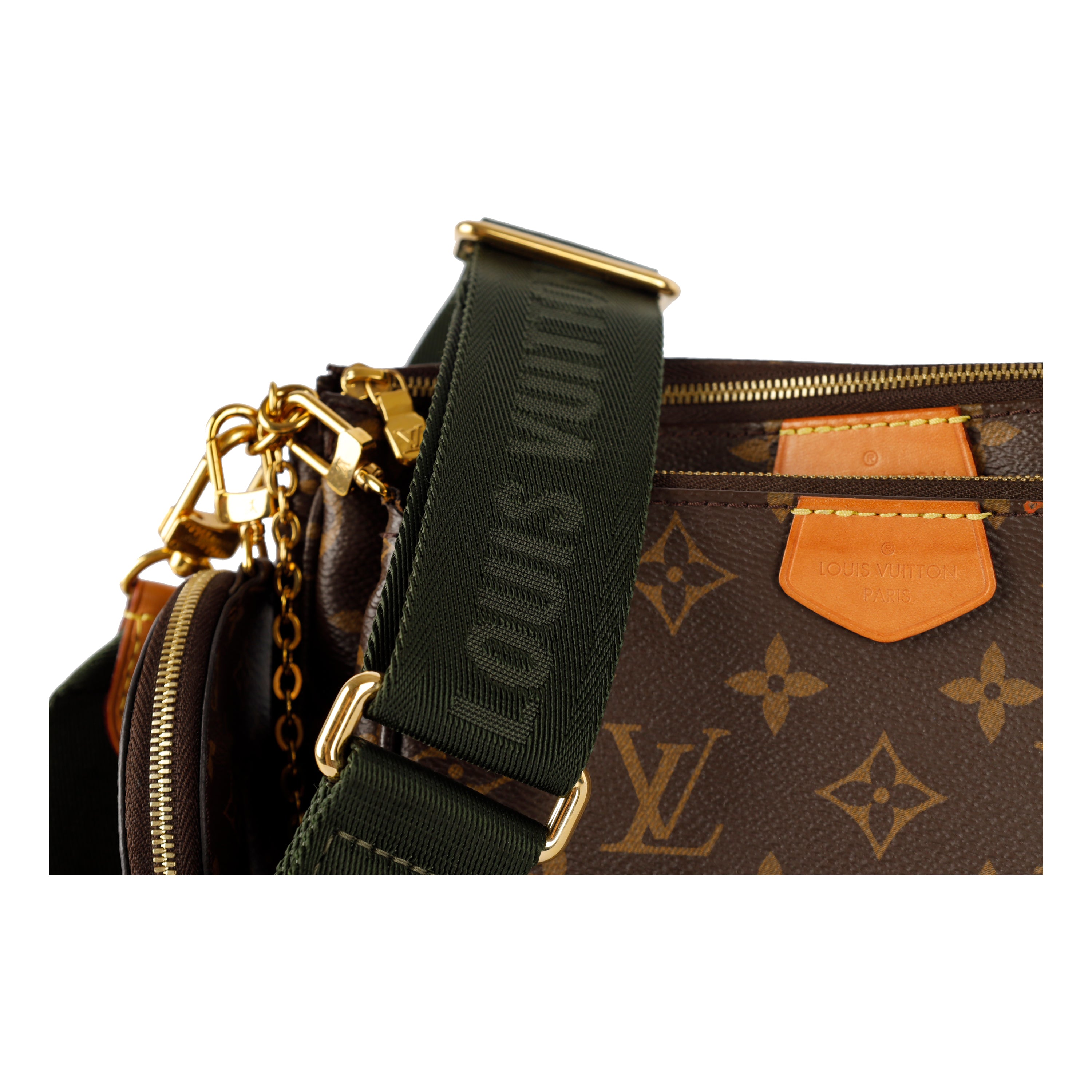LOUIS VUITTON. Meeting of two accessories in monogram ca…