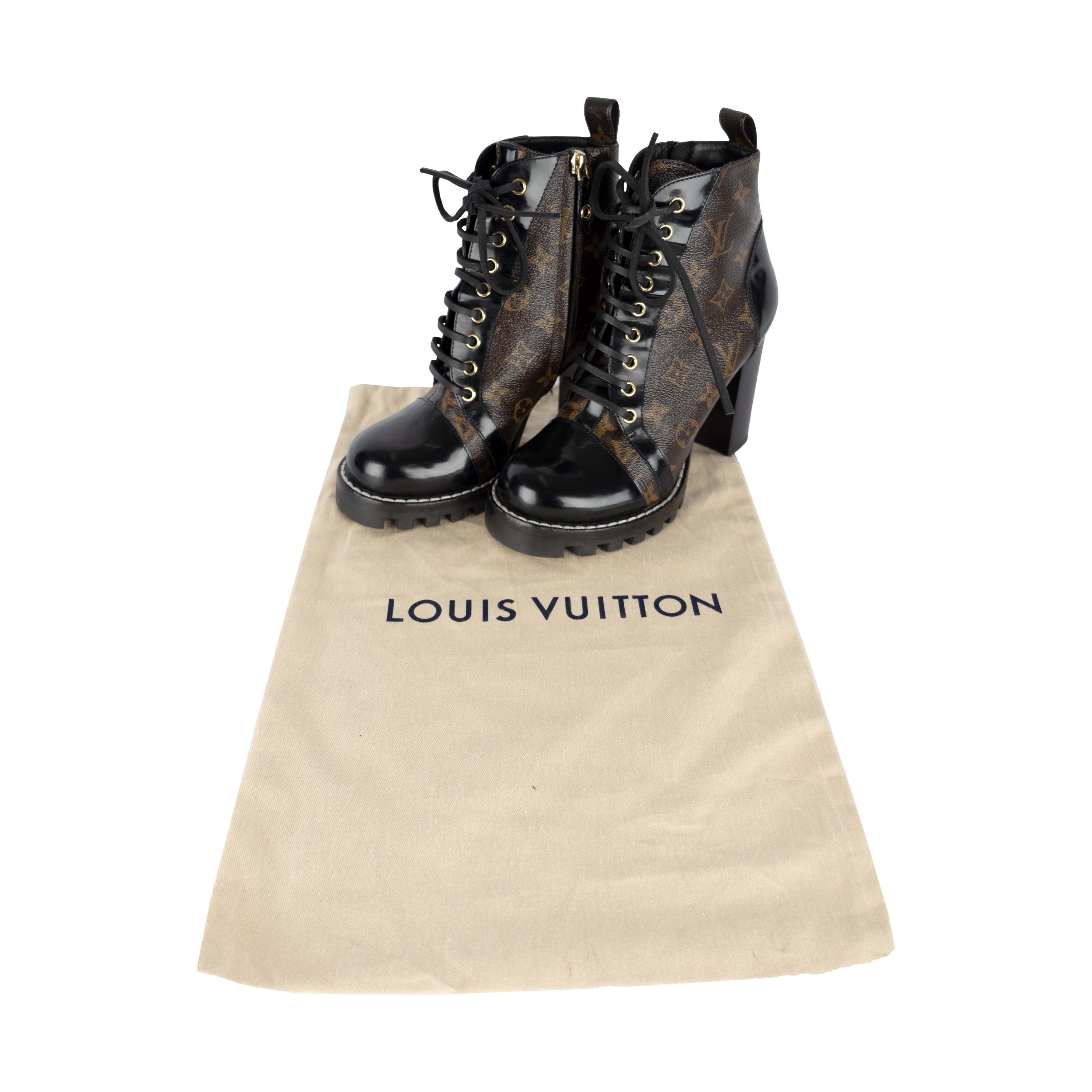 Star trail leather ankle boots Louis Vuitton Black size 39 EU in