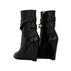 Givenchy "Shark" black leather ankle boots, zip fastening pre-owned